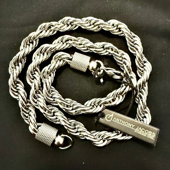 FREE FREE Jumbo stainless stain neck. 10mm thick 24 “ long NWT with duster - Picture 3 of 9